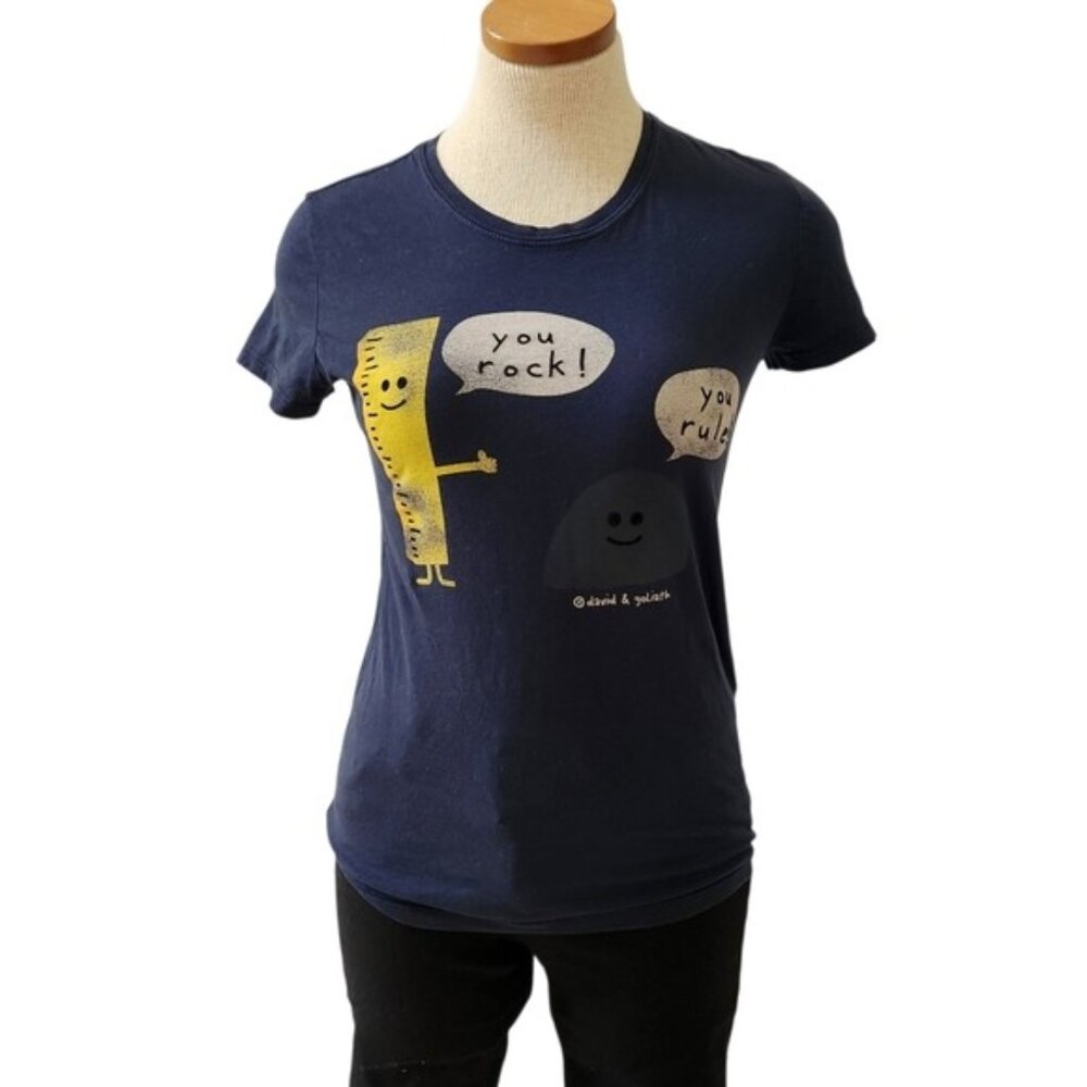 David & Goliath 'you rock, you rule' pun t shirt. Size M